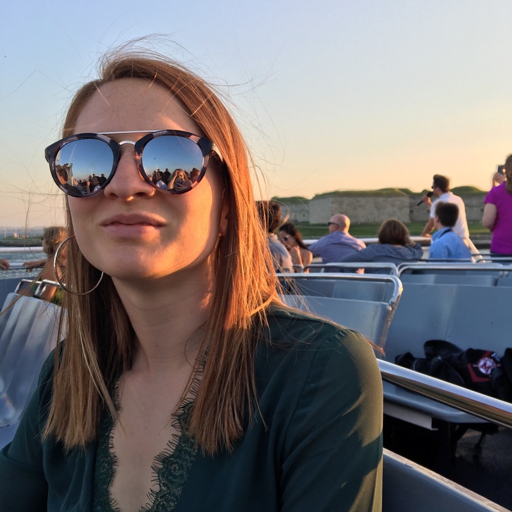 Meet your Posher, Carly